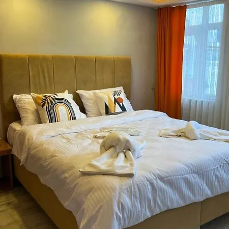 Aparthotel Aura Apart Hotel&suites *