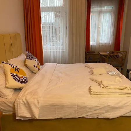Aparthotel Aura Apart Hotel&suites