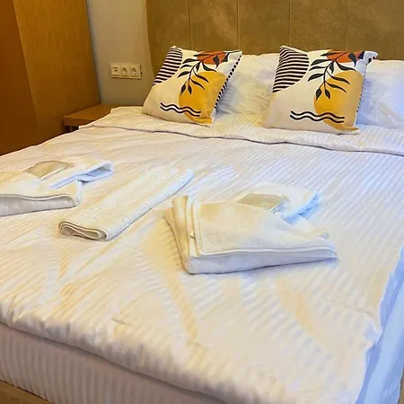 Aparthotel Aura Apart Hotel&suites