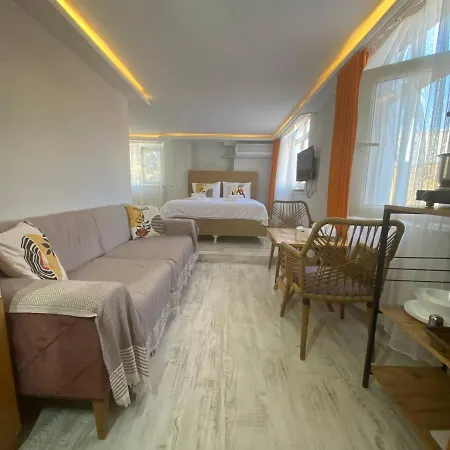 Aura Apart Hotel&suites