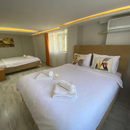 Aparthotel Aura Apart Hotel&suites
